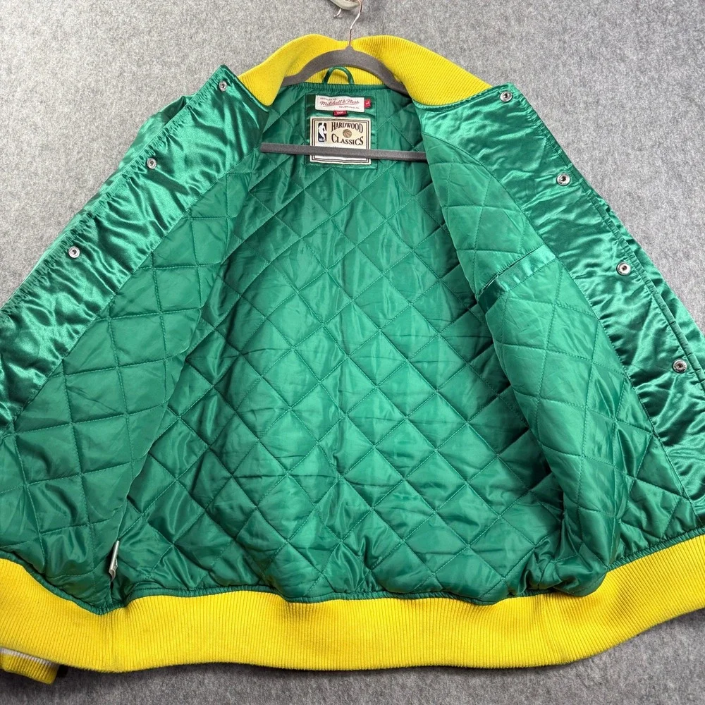 Mitchell & Ness Mens Jacket L Green Satin‎ Varsity NBA Seattle Supersonics